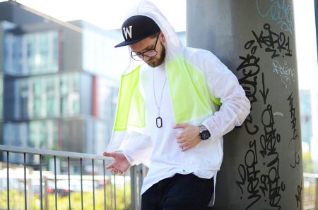 Dog tag streetwear – neon flux