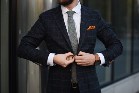 Zimowa marynarka dla modnego mężczyzny – hit sezonu